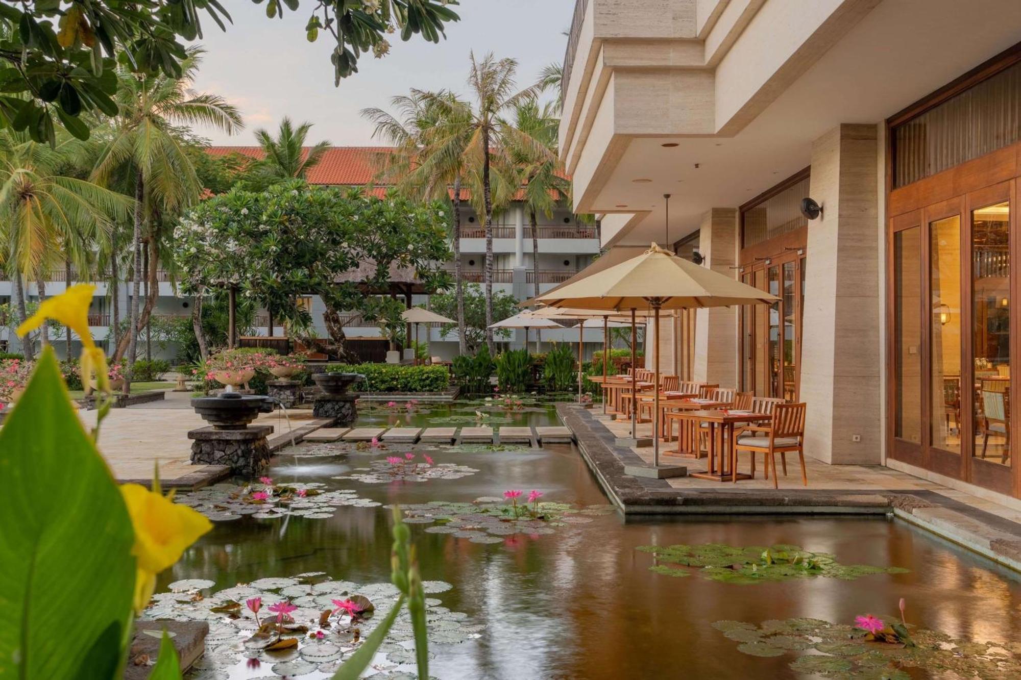 Resor Conrad Bali 5*