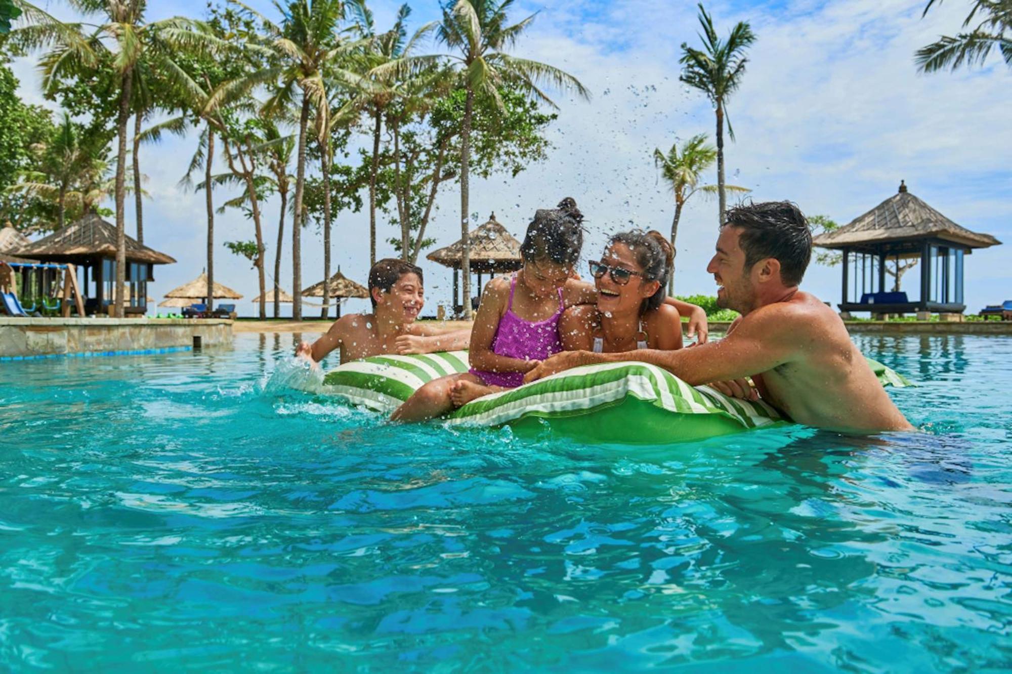 Resor Conrad Bali 5*