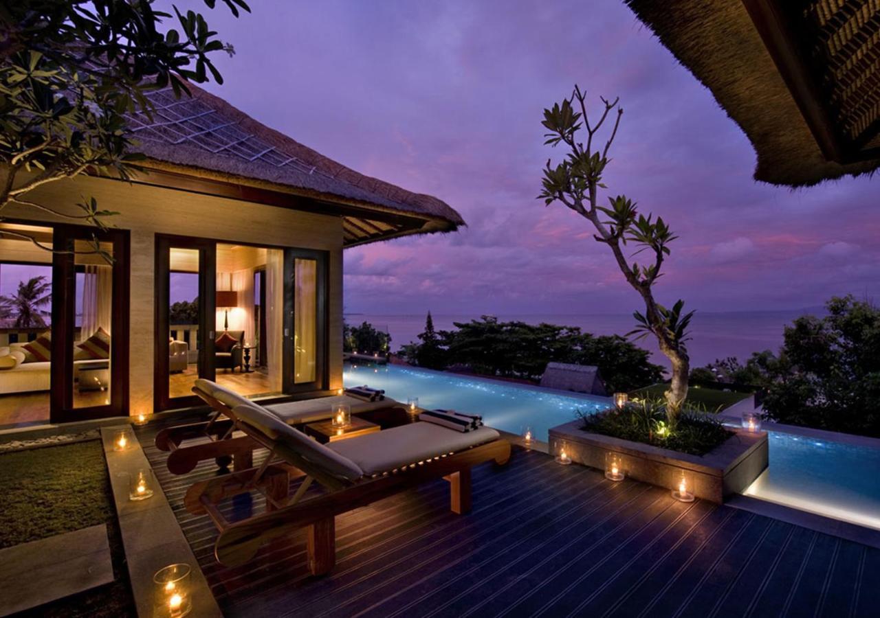 Resor Conrad Bali